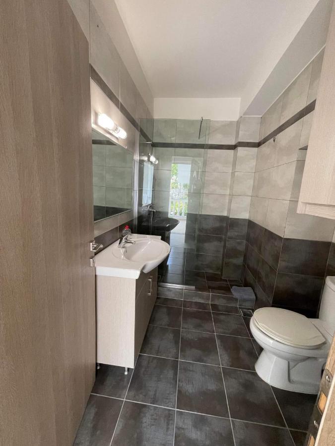 Helen Apartments Лукове Экстерьер фото