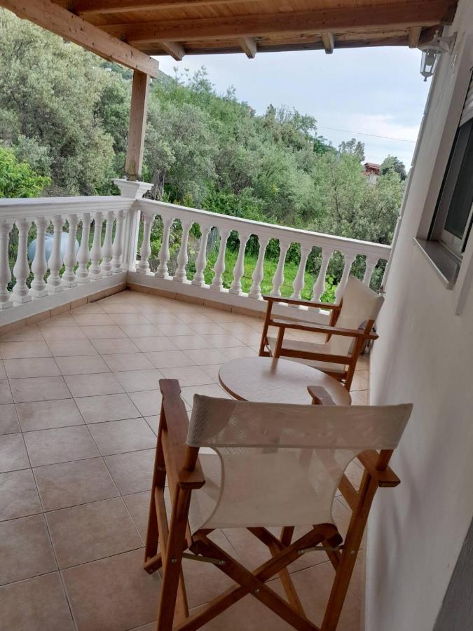 Helen Apartments Лукове Экстерьер фото